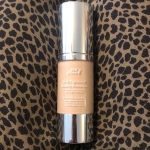 100% Pure fruit pigmented healthy foundation